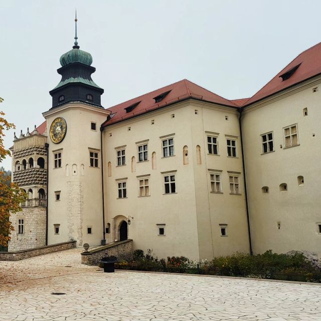 Eagles Nests Castles near Krakow always charm with its combination of Nature, History, Culture and slow tourism. For so many years of half-day or longer tours by us to there all-continents visitors are always inspired to dwell into these little local communities and values.

#poland 
#krakow 
#castle 
#ojcownationalpark 
#nationalpark
#history 
#nature 
#privatetourskrakow
#privatetourswarsaw
#eaglesnestcastles

privatetourskrakow.com 
privatetourswarsaw.com

by Christopher Skutela PhD 
Author of 100 Moments Poland. A Virtual Travel Guide.
